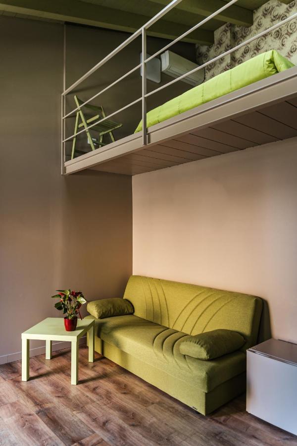 Antico Borgo B&B Con Spa - Adults Only Manerba del Garda Exteriör bild